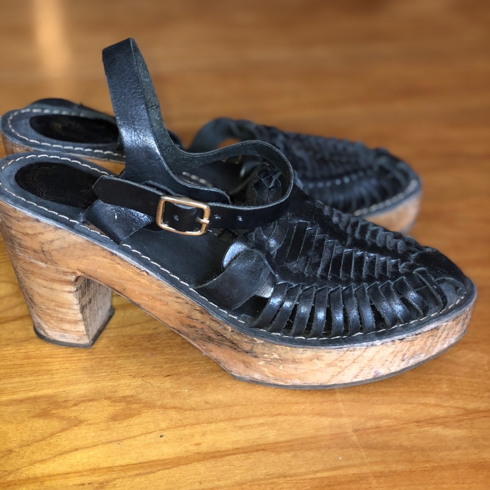 Huaraches wooden heel sandals
